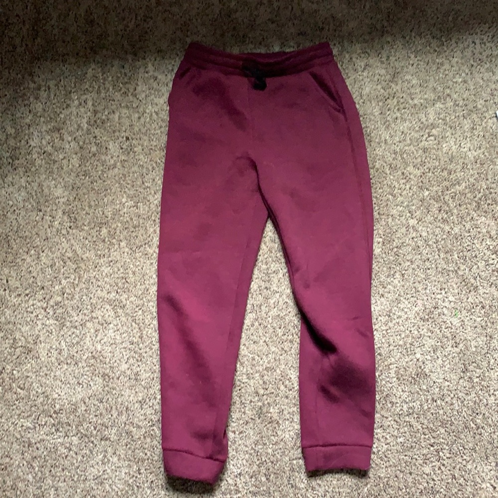 Maroon sweat pants